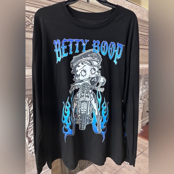 Betty Boop Tops - NWOT Unisex Longsleeve Betty Boop Riding Motorcyle With Flames Size XXL